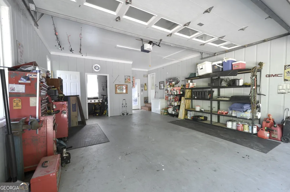 1222 4th AVE Eastman, GA 31023