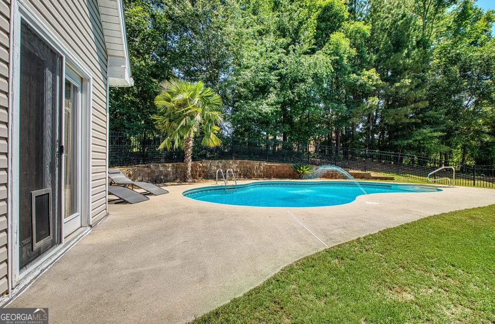 39 Hawthorne PL Sharpsburg, GA 30277