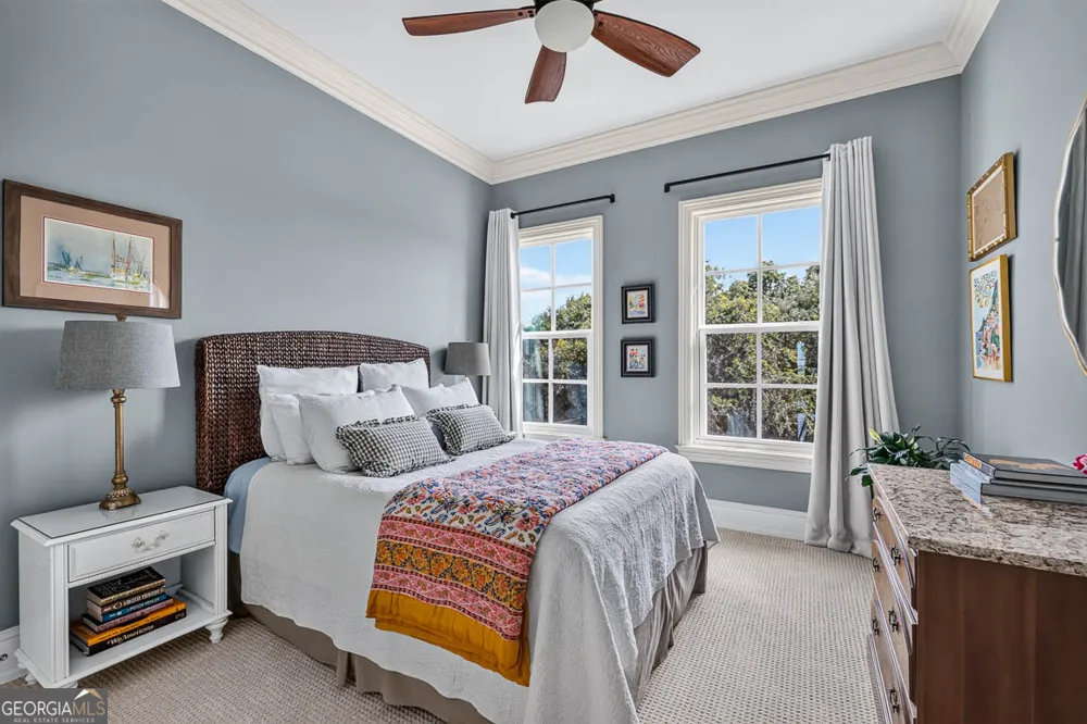 107 Broad ST Darien, GA 31305