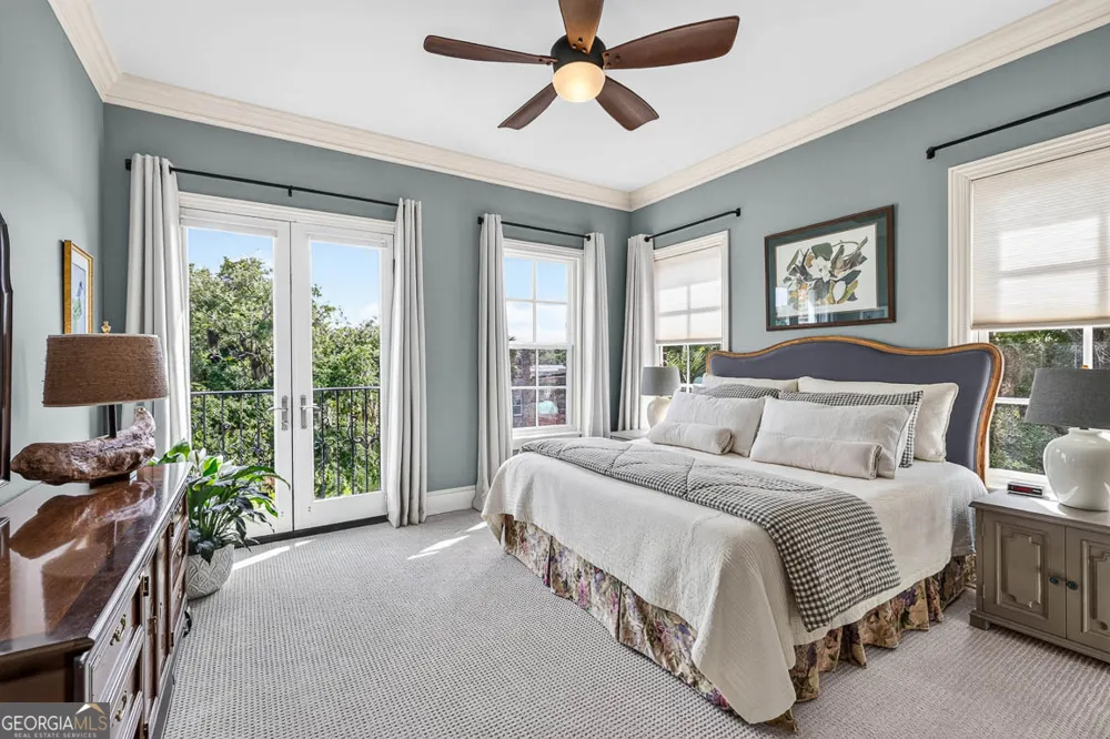 107 Broad ST Darien, GA 31305