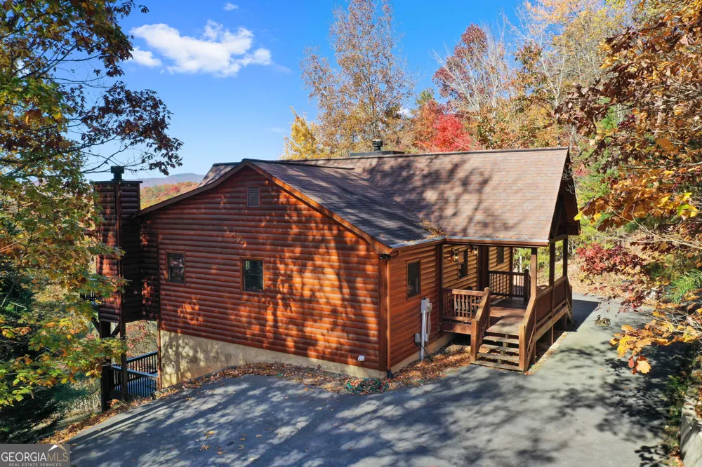437 Spruce CIR Mineral Bluff, GA 30559