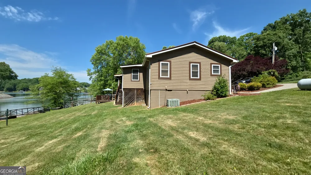 1693 Chatuge Shores RD Hiawassee, GA 30546