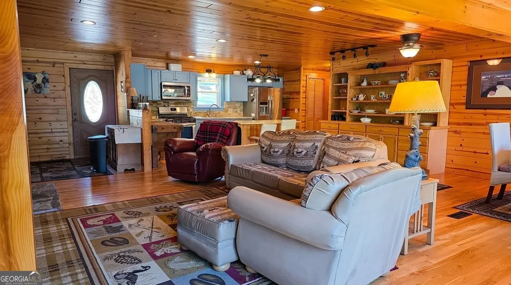 1693 Chatuge Shores RD Hiawassee, GA 30546