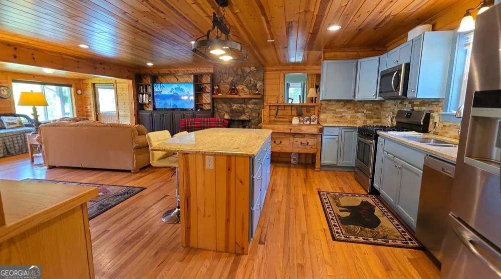 1693 Chatuge Shores RD Hiawassee, GA 30546