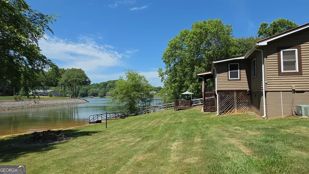1693 Chatuge Shores RD Hiawassee, GA 30546