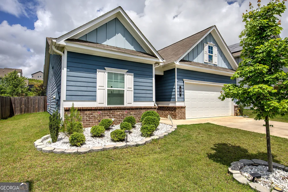 26 Thacker TRL Adairsville, GA 30103