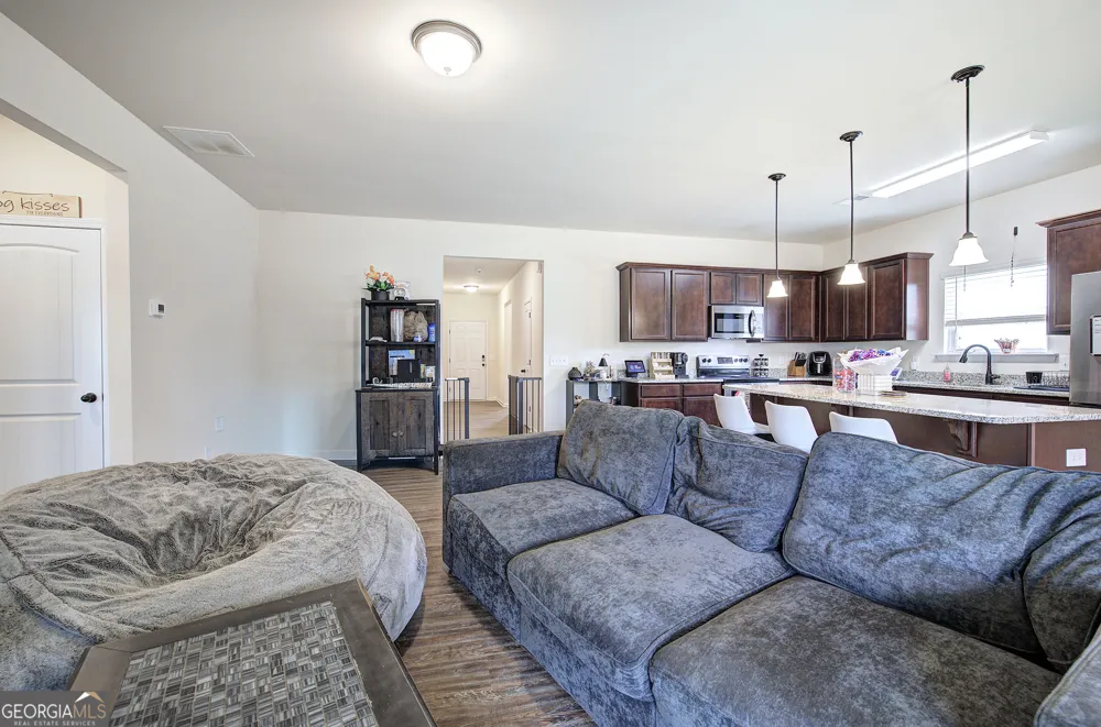 26 Thacker TRL Adairsville, GA 30103