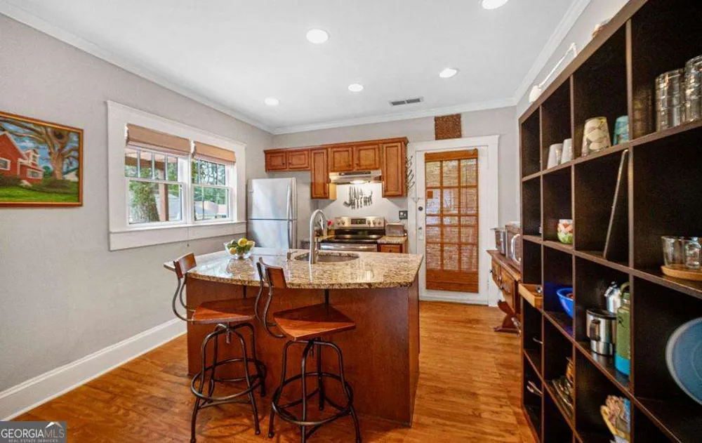 1677 Neely AVE East Point, GA 30344