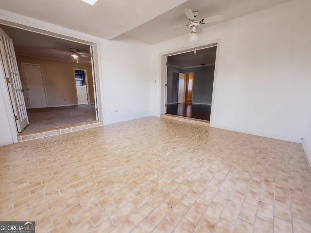 105 Edgewood RD Glennville, GA 30427