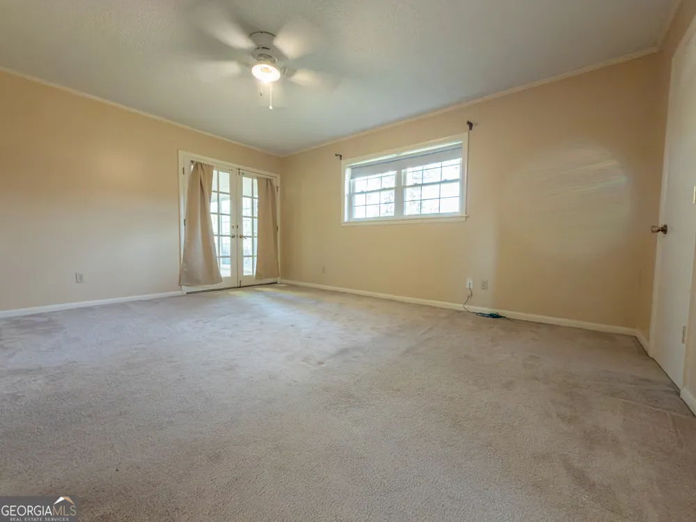 105 Edgewood RD Glennville, GA 30427