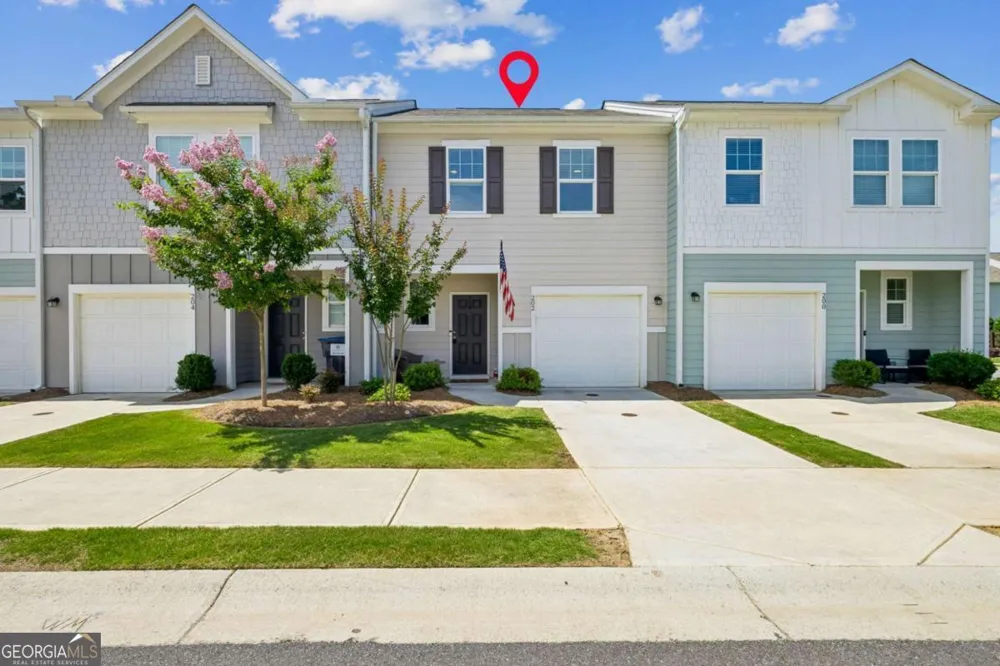 202 Fenchurch WAY Cartersville, GA 30120