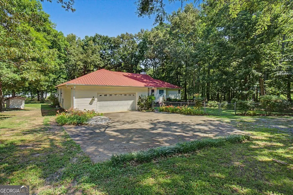 1005 County Road 544 Centre, AL 35960