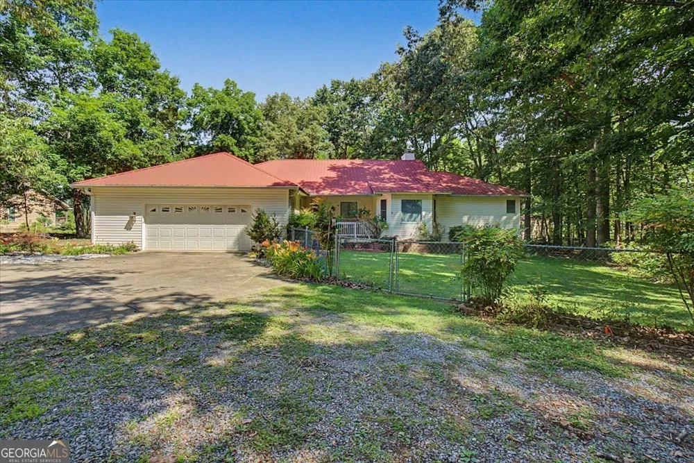 1005 County Road 544 Centre, AL 35960