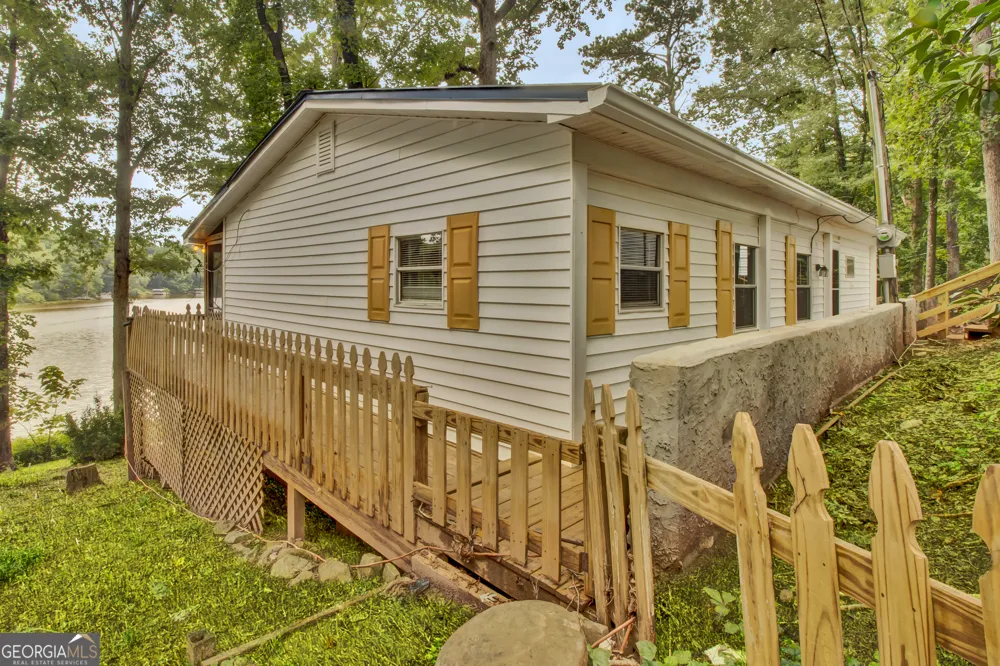 119 Willow WAY Jackson, GA 30233
