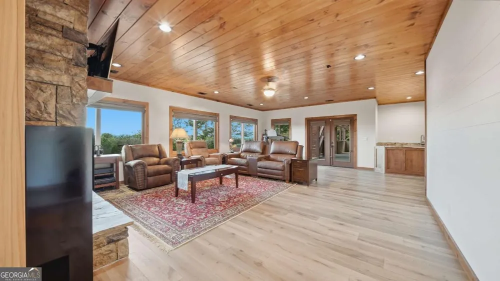 101 Toccoa Vista LN Mineral Bluff, GA 30559