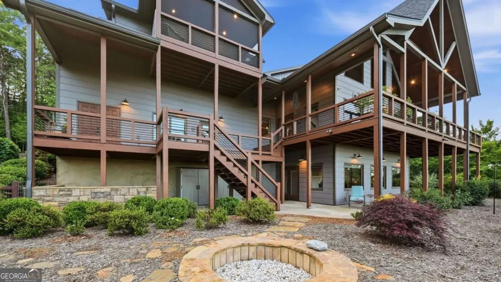 101 Toccoa Vista LN Mineral Bluff, GA 30559