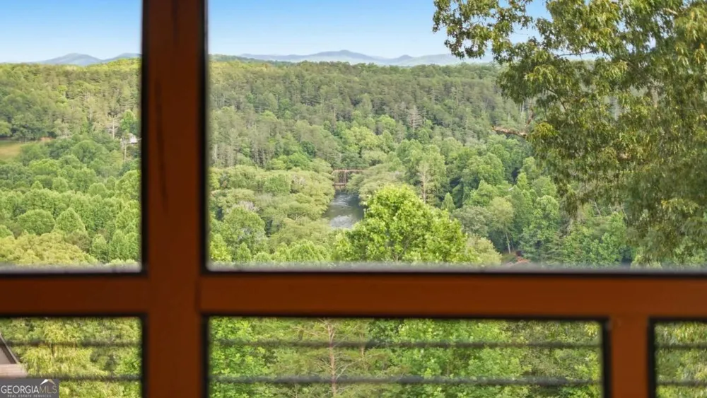 101 Toccoa Vista LN Mineral Bluff, GA 30559