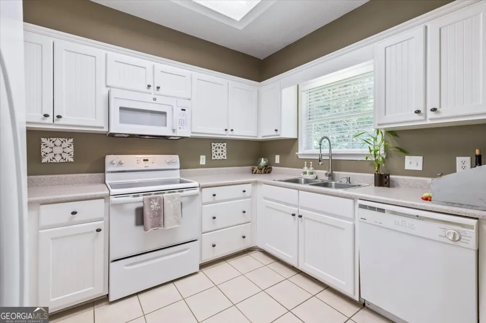 105 Cottage CT Richmond Hill, GA 31324