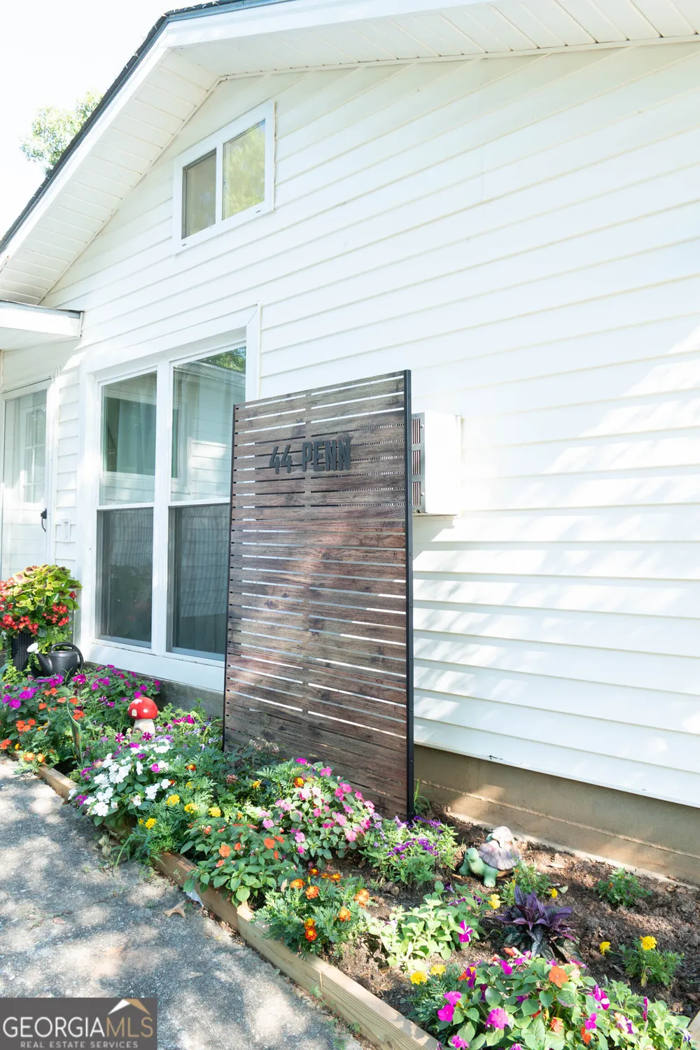 44 Penn DR Jackson, GA 30233