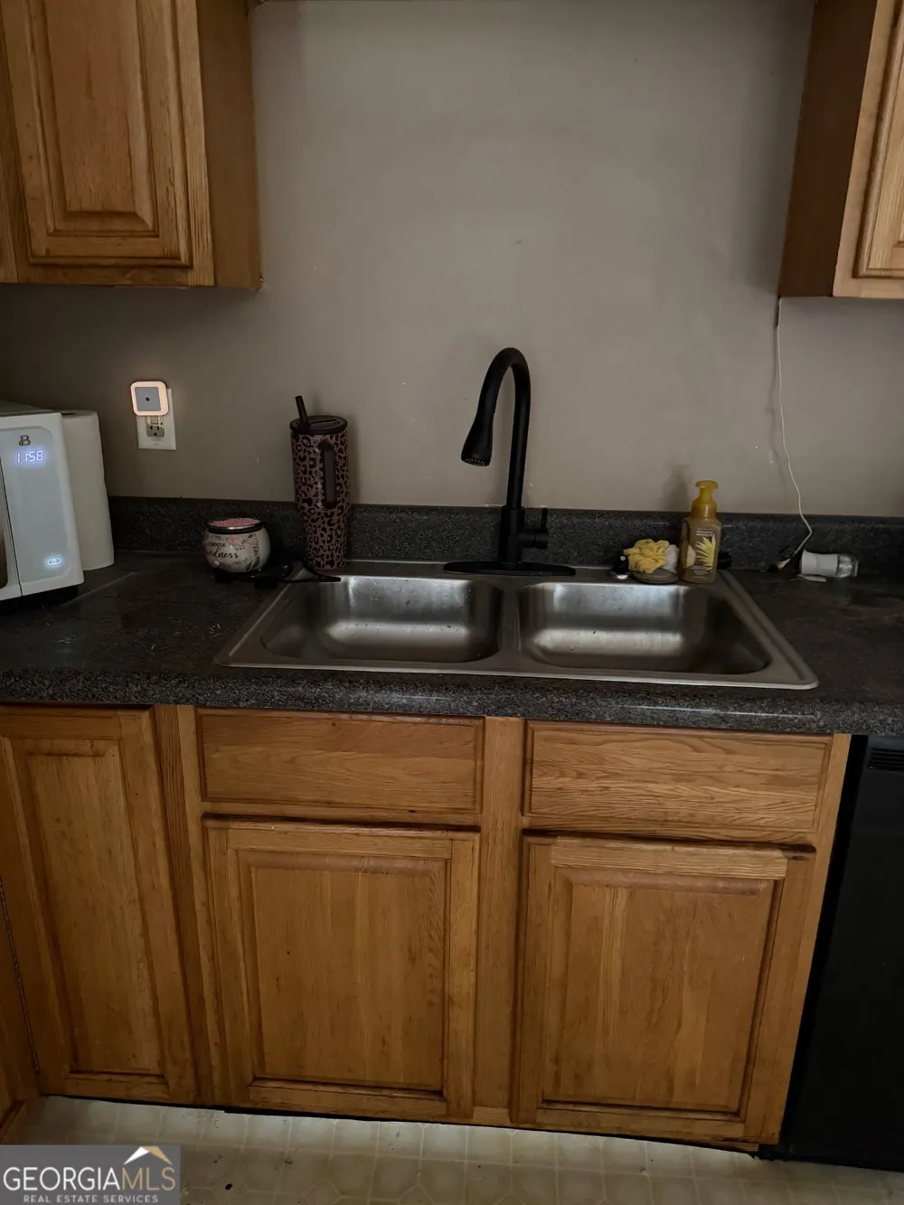 1030 OTTO CIR Douglas, GA 31535