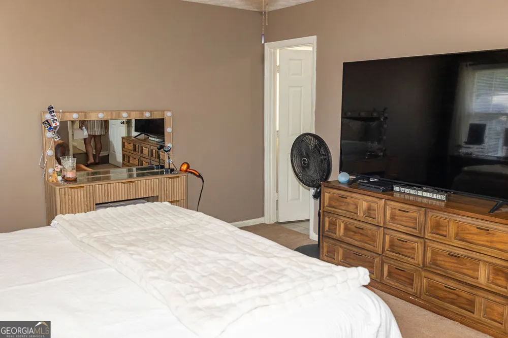 500 Camelot DR LaGrange, GA 30241