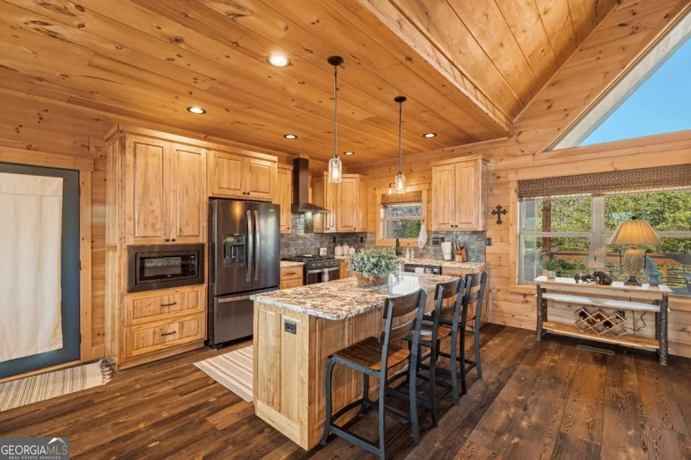 102 High Meadows TRL Morganton, GA 30560