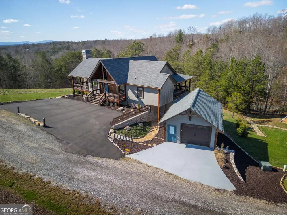102 High Meadows TRL Morganton, GA 30560