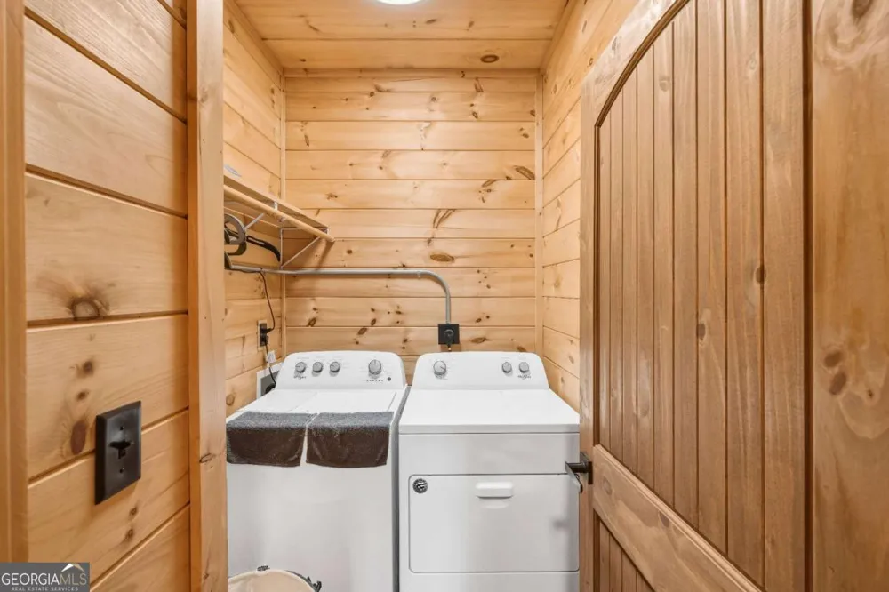 102 High Meadows TRL Morganton, GA 30560