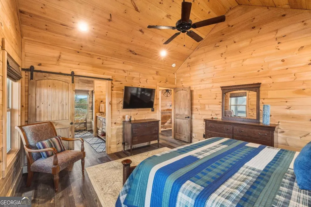 102 High Meadows TRL Morganton, GA 30560