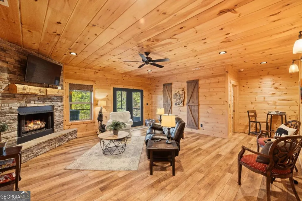 102 High Meadows TRL Morganton, GA 30560