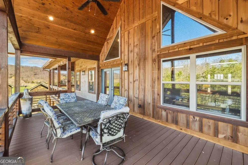 102 High Meadows TRL Morganton, GA 30560