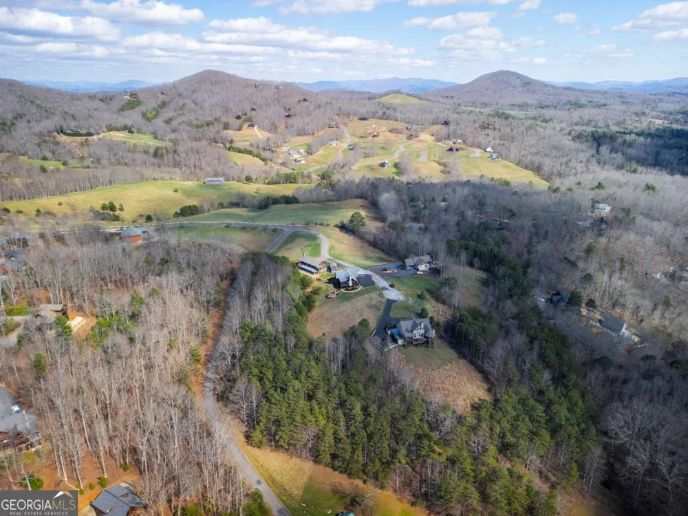 102 High Meadows TRL Morganton, GA 30560