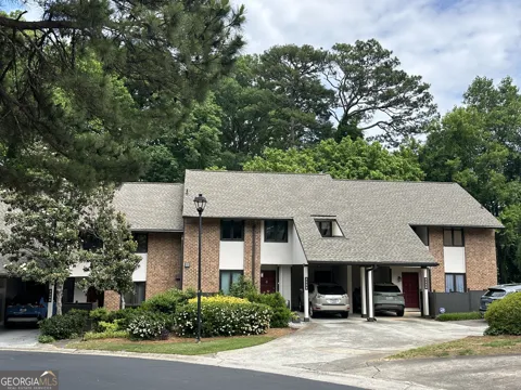 3259 Clairmont North NE