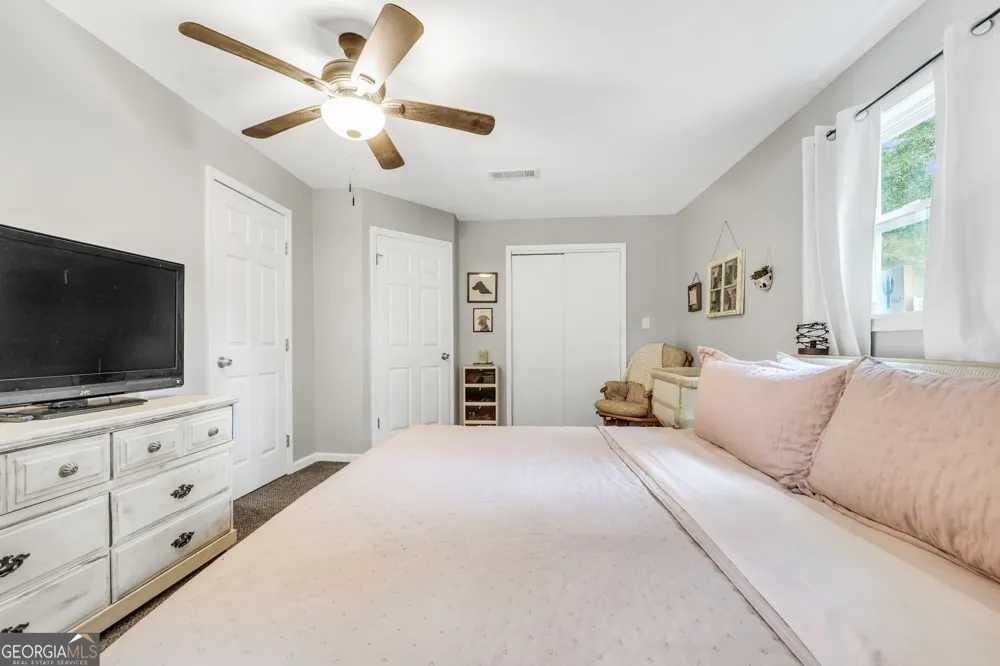 997 Cardinal ST Thomaston, GA 30286