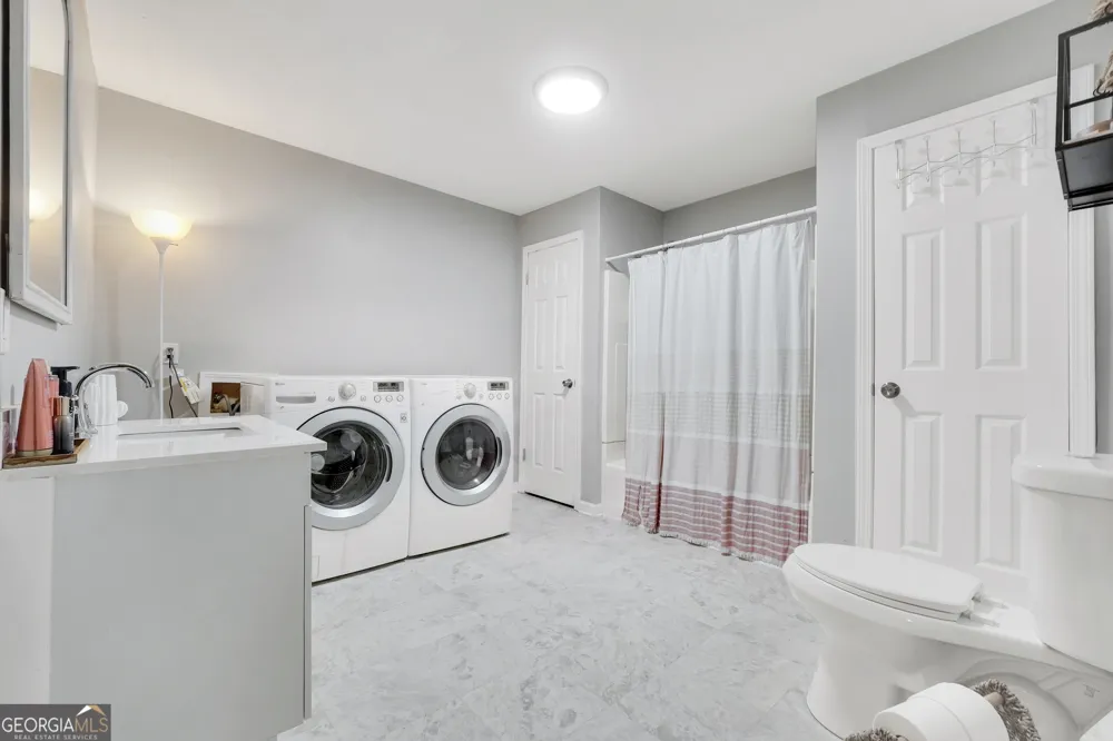 997 Cardinal ST Thomaston, GA 30286