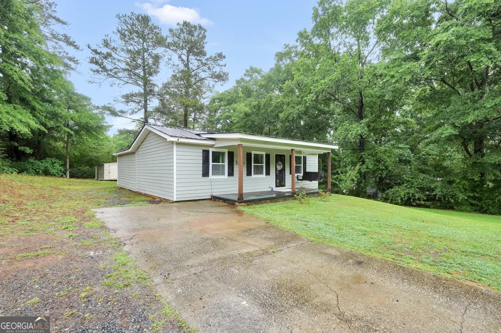 997 Cardinal ST Thomaston, GA 30286