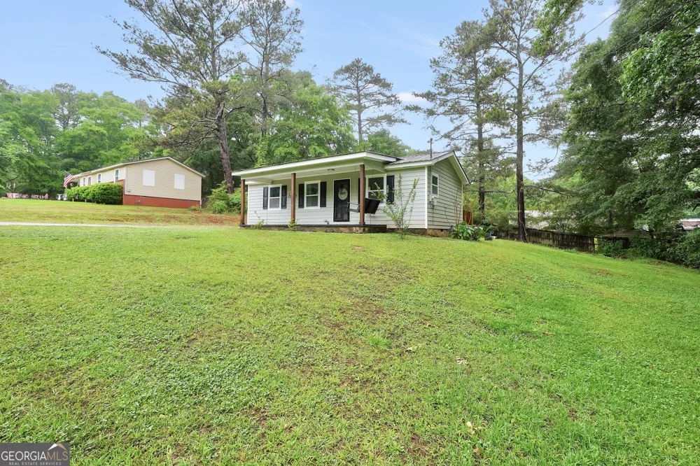 997 Cardinal ST Thomaston, GA 30286