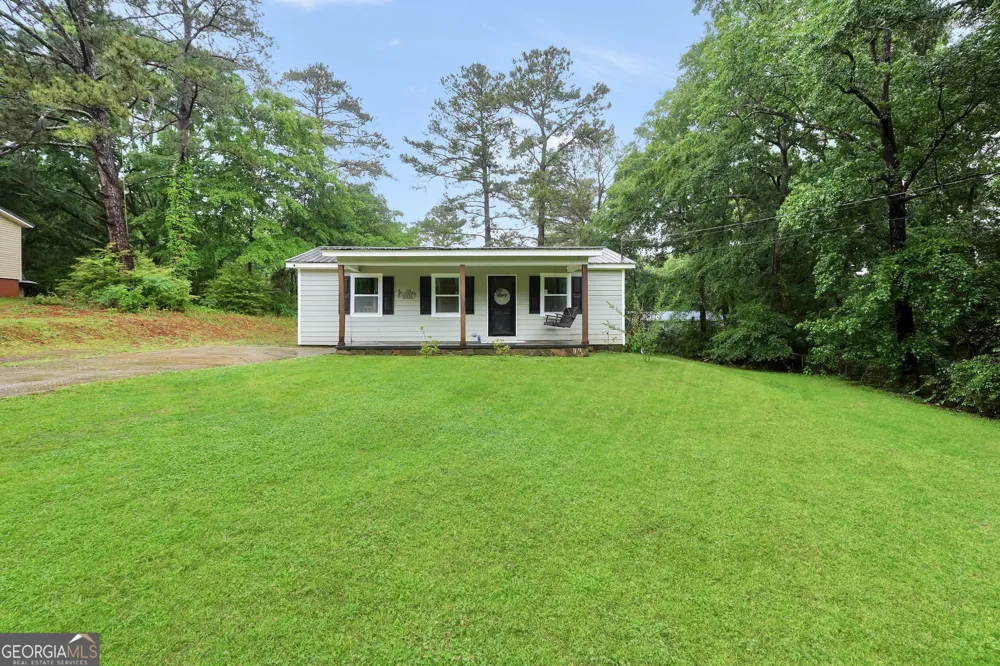 997 Cardinal ST Thomaston, GA 30286
