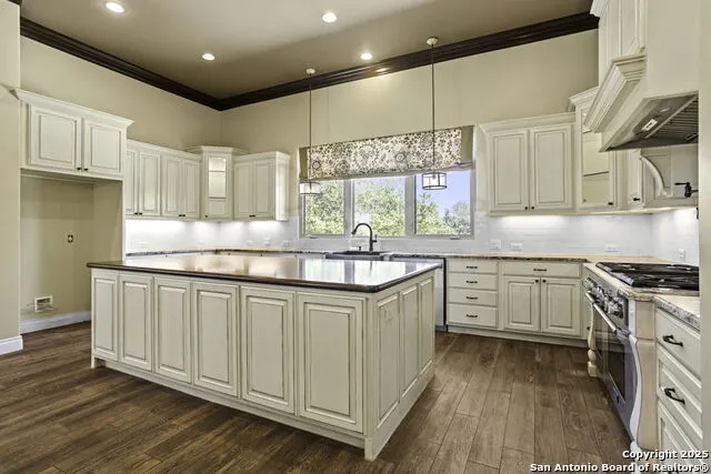 1054 Provence New Braunfels, TX 78132