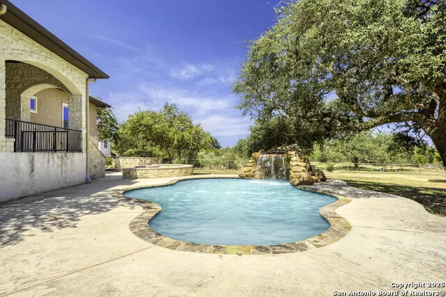1054 Provence New Braunfels, TX 78132