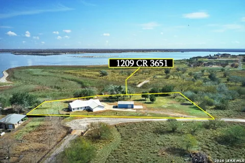 1209 County Road 3651