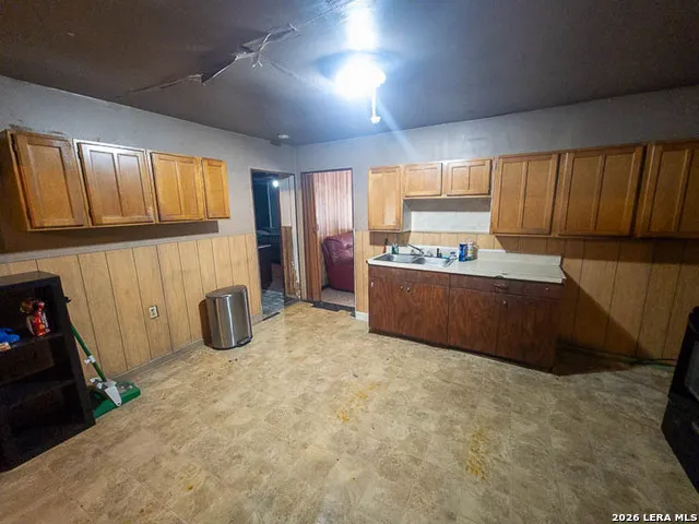 343 Bocawood Drive Poteet, TX 78065