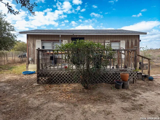 343 Bocawood Drive Poteet, TX 78065