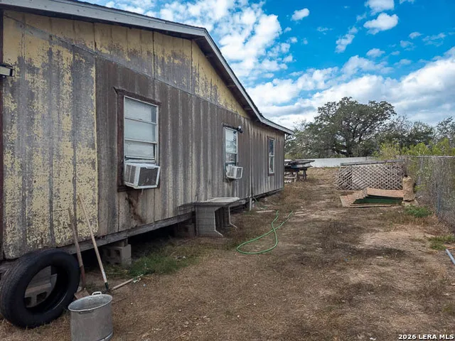 343 Bocawood Drive Poteet, TX 78065