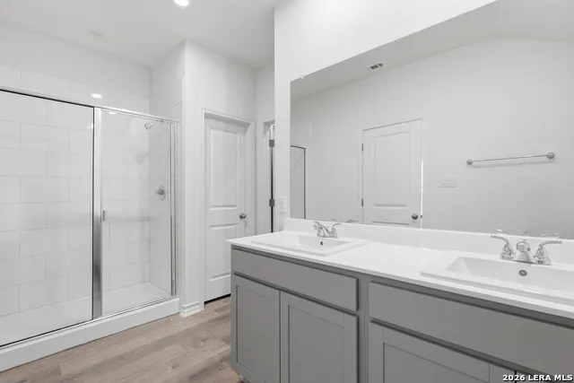 4966 don julio San Antonio, TX 78222
