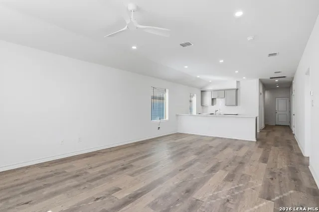 4966 don julio San Antonio, TX 78222