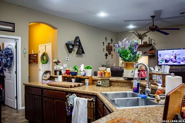 305 Yorktown Pleasanton, TX 78064