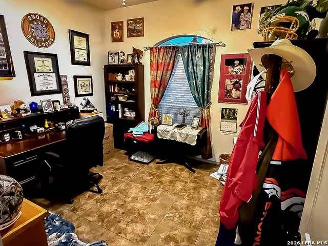 305 Yorktown Pleasanton, TX 78064