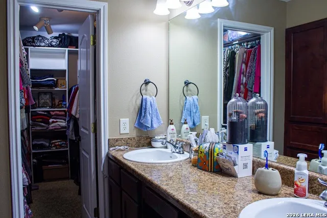 305 Yorktown Pleasanton, TX 78064