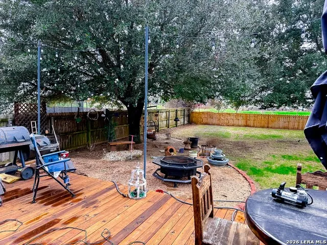 305 Yorktown Pleasanton, TX 78064